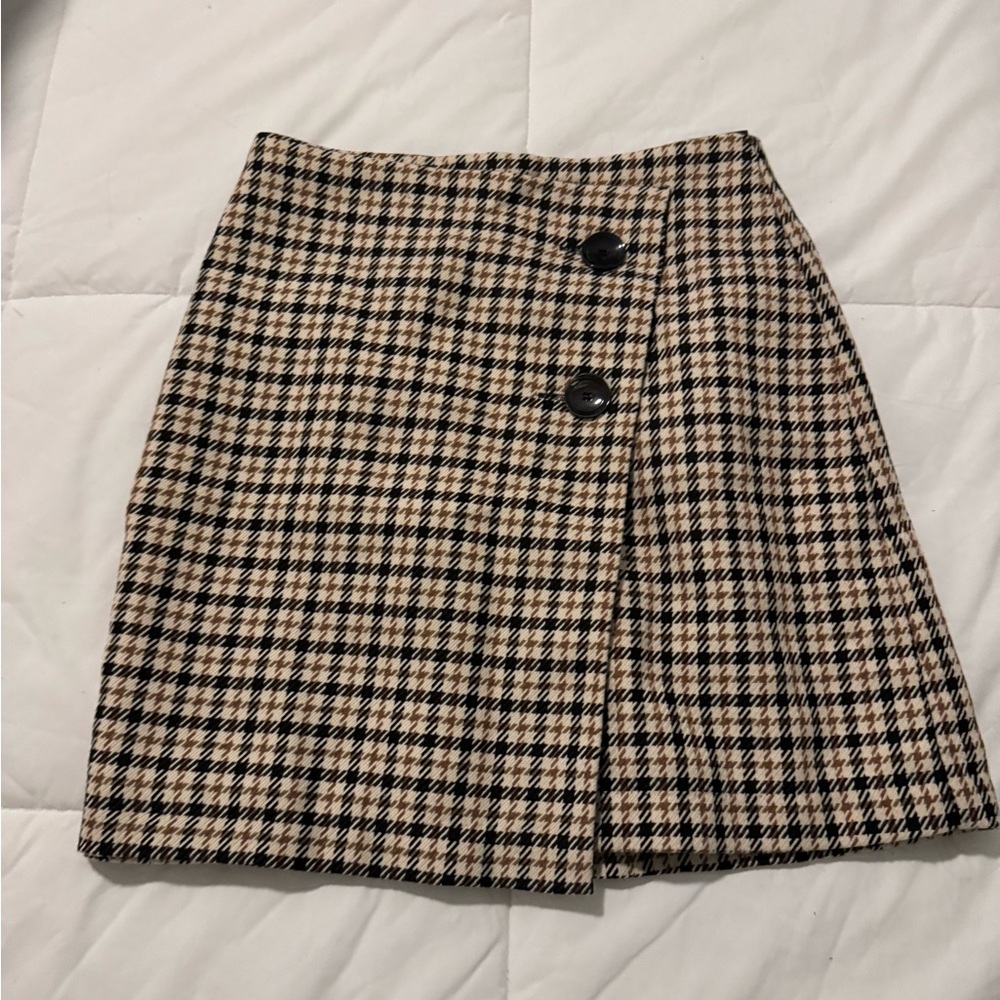 plaid skirt